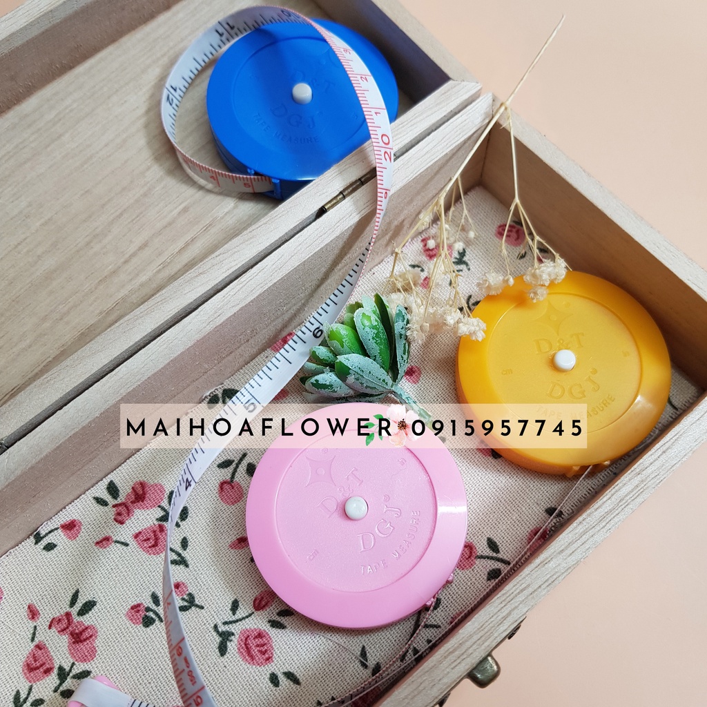 Thước dây may đo quần áo loại co rút tự động Maihoaflower