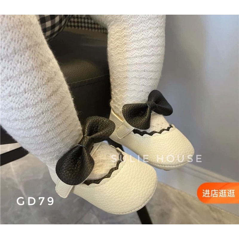 Giày tập đi bé gái đính nơ - GD79