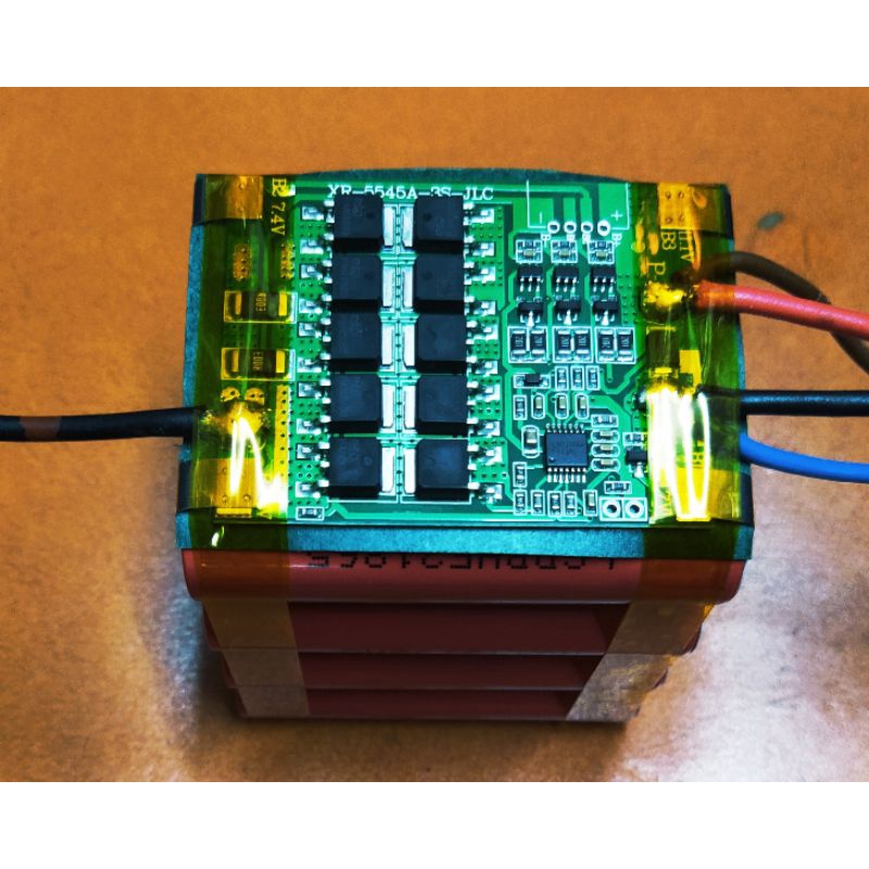 Khối pin 12v LG HE2 xả cao kèm mạch