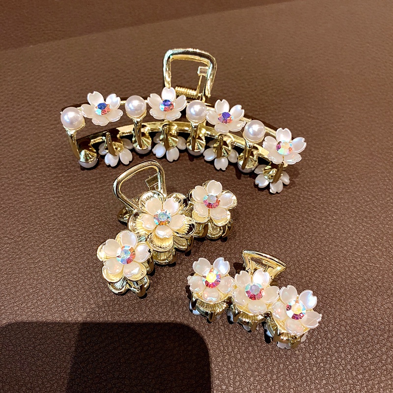 Kẹp Tóc Hình Hoa Lưng Đính Ngọc Trai Cao Cấp Kiểu Pháp 2022 Cho Nữ