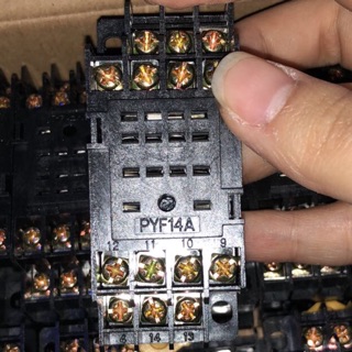 Đế rơle 220V 14 chân