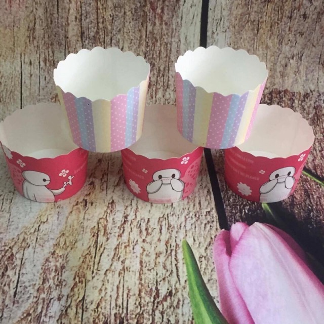 Cupcake cứng nhỏ dây 50c