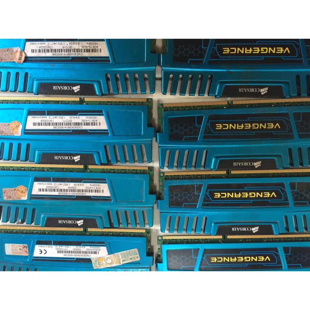 Ram corsair 4g bus 1600 tản xanh đỏ đen