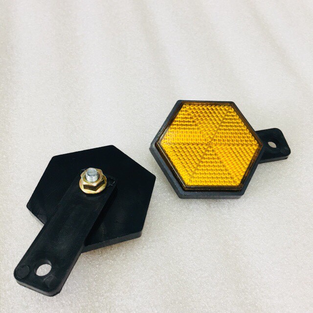 CẶP MẮT MÈO TRƯỚC PHẢN QUANG - LỤC GIÁC VÀNG