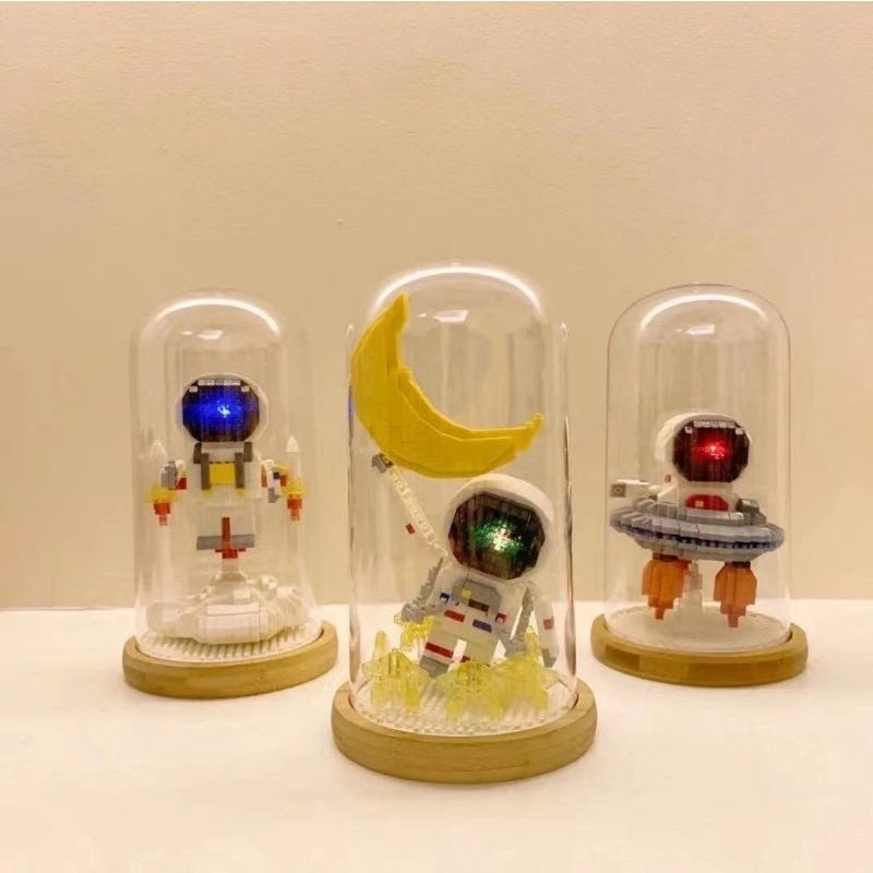 Lego Phi Hành Gia có lồng kính nhựa mô hình lắp ráp decor Nhà Du Hành đồ chơi lắp ghép vũ trụ đáy gỗ