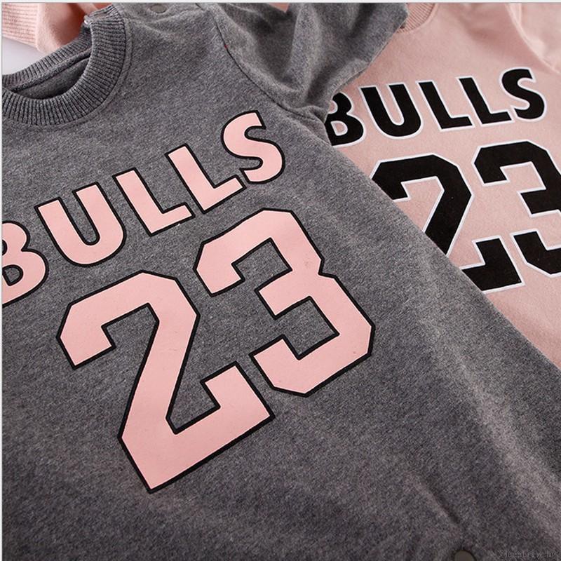 Bộ áo liền quần in chữ cho bé