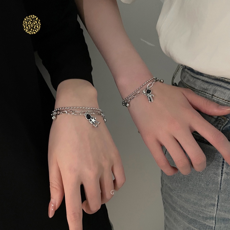 Vòng Tay Kim Loại Hình Phi Hành Gia Xinh Xắn Cho Cặp Đôi