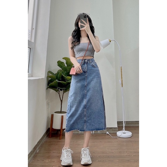 chân váy bò xẻ đùi