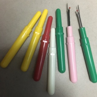 Rạch Khuyết Tháo Chỉ Cán Nhựa - 2 Cái