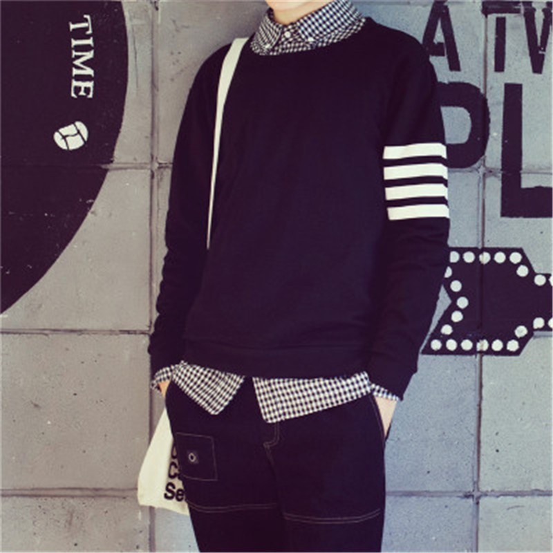 Áo phông nam dài tay phối sọc thời trang cá tính | BigBuy360 - bigbuy360.vn