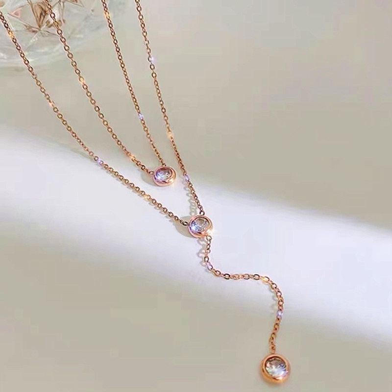 Dây chuyền nữ kim cương TITAN NGUYÊN CHẤT vòng cổ nữ KHÔNG GỈ mặt xoay đá pha lê cao cấp thời trang sang trọng 2022
