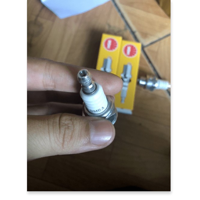 Buri Bugi NGK 2 thì máy cưa máy cắt cỏ chính hãng giá rẻ