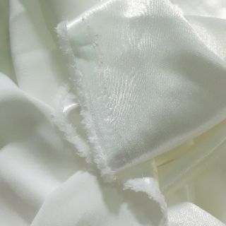 Vải phi trắng kem 61