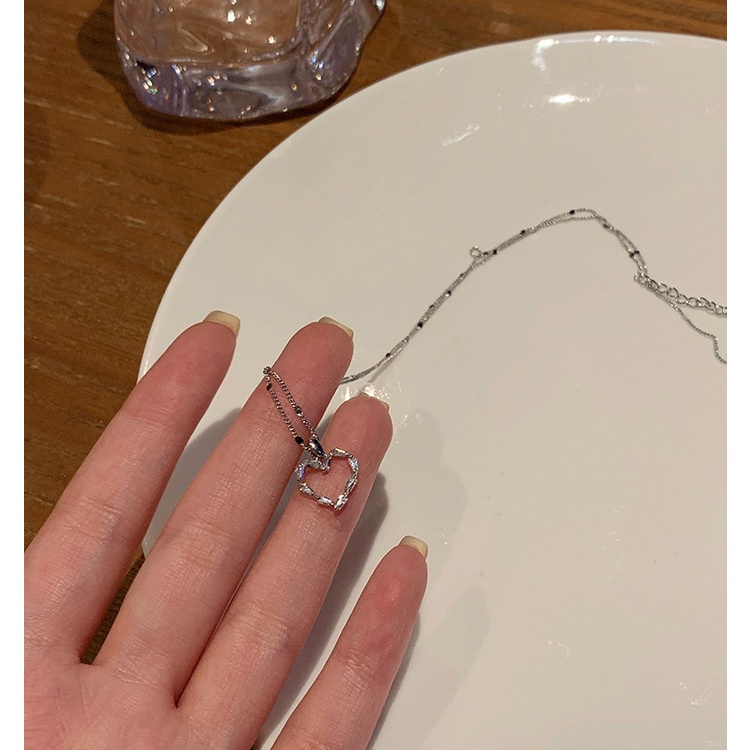 Vòng cổ Mặt Trái Tim Đính Đá Zircon Lấp Lánh