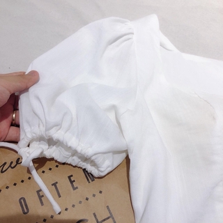 ÁO CROPTOP TAY PHỒNG NÚT BỌC