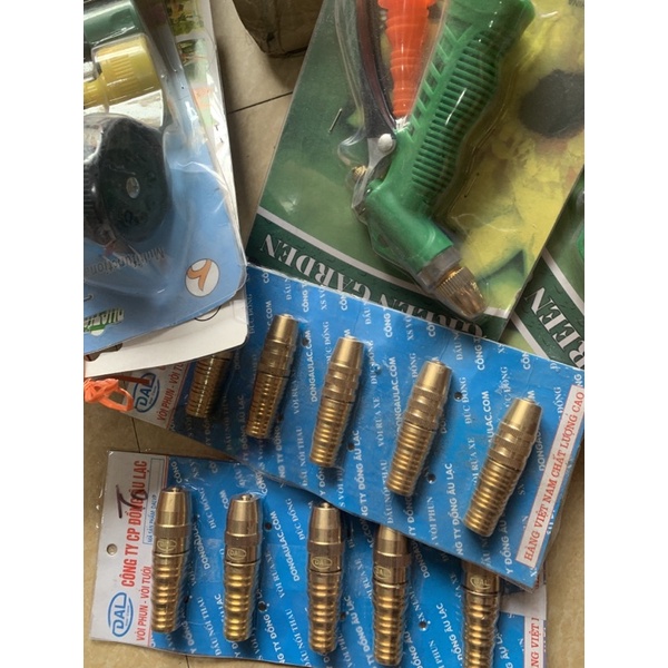 Vòi rửa xe , tưới cây