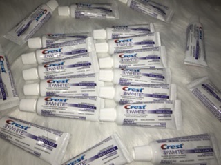 💥 Kem đánh răng Crest 3D White Brilliance - 24g