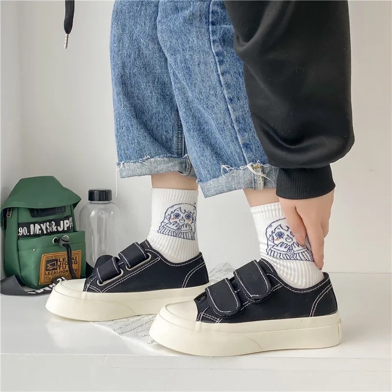 CÓ SẴN SỐ LƯỢNG LỚN GIÀY DÂY DÁN Quảng Châu