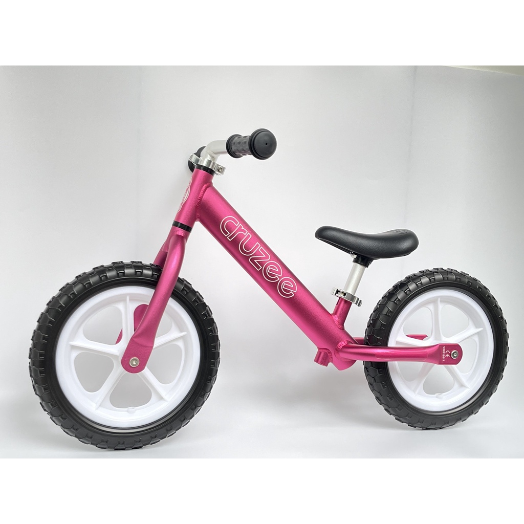 Xe Thăng Bằng Trẻ Em Cruzee 2022 siêu nhẹ 1.9kg