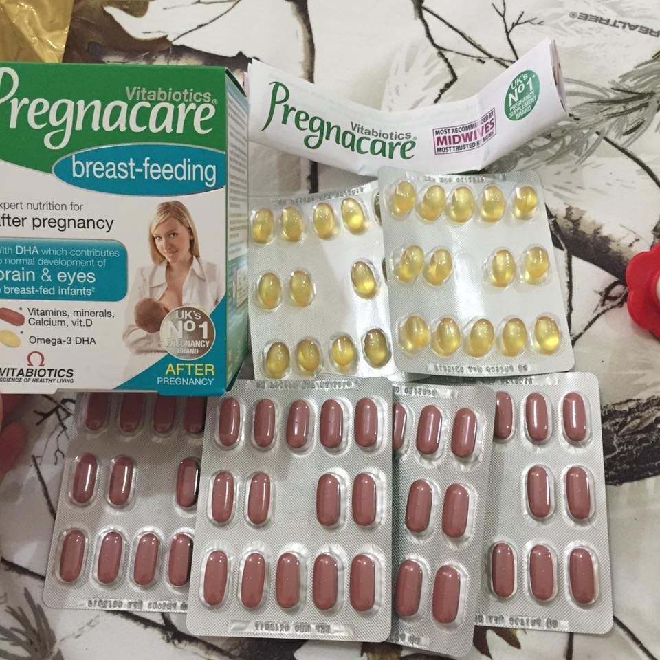 Vitamin tổng hợp cho mẹ sau sinh Pregnacare Breastfeeding Date 2024