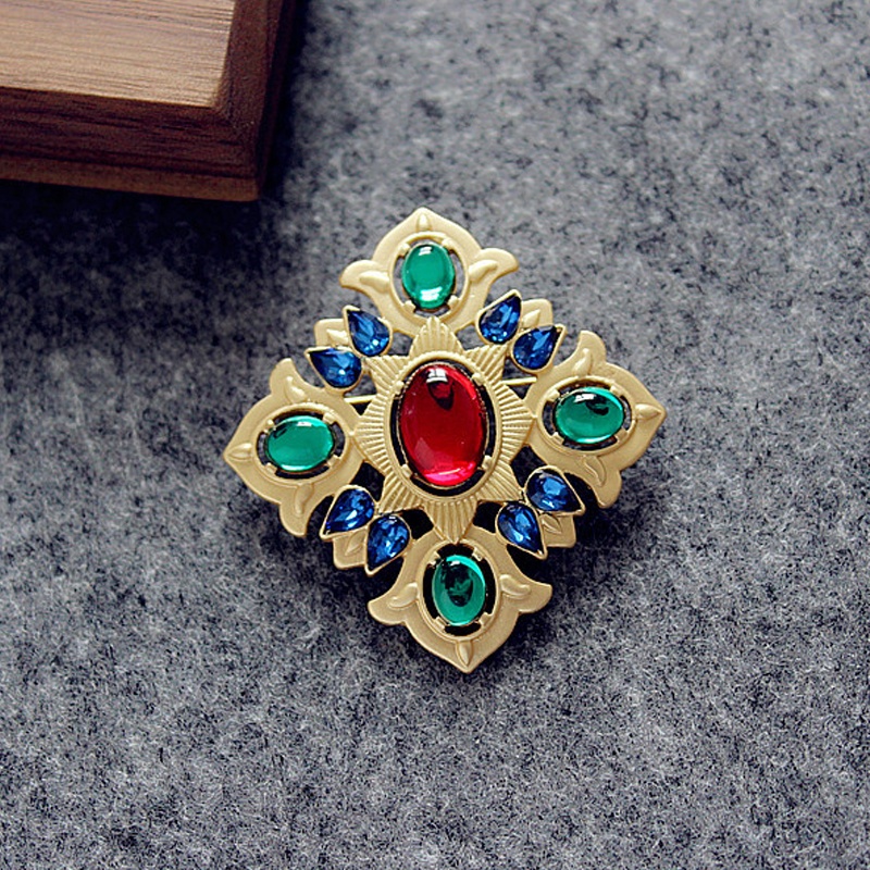 Ghim Cài Áo Hình Vòng Hoa Đính Ngọc Trai Phong Cách Vintage