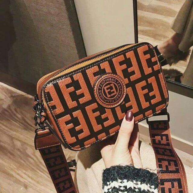 Túi fendi
