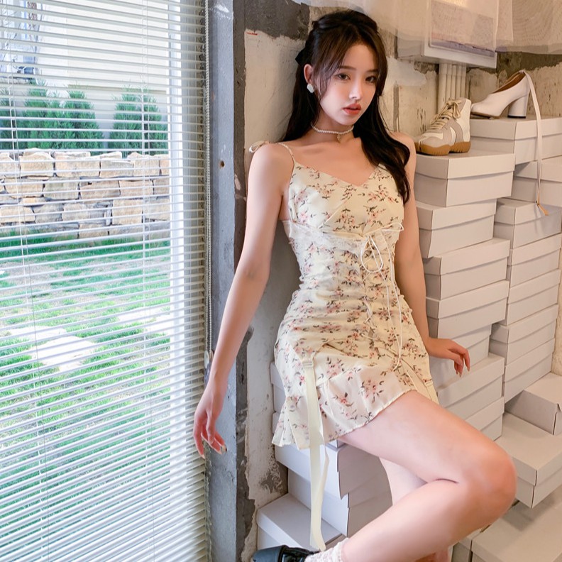 Đầm dáng ôm hoa nhí nữ Emilyshop