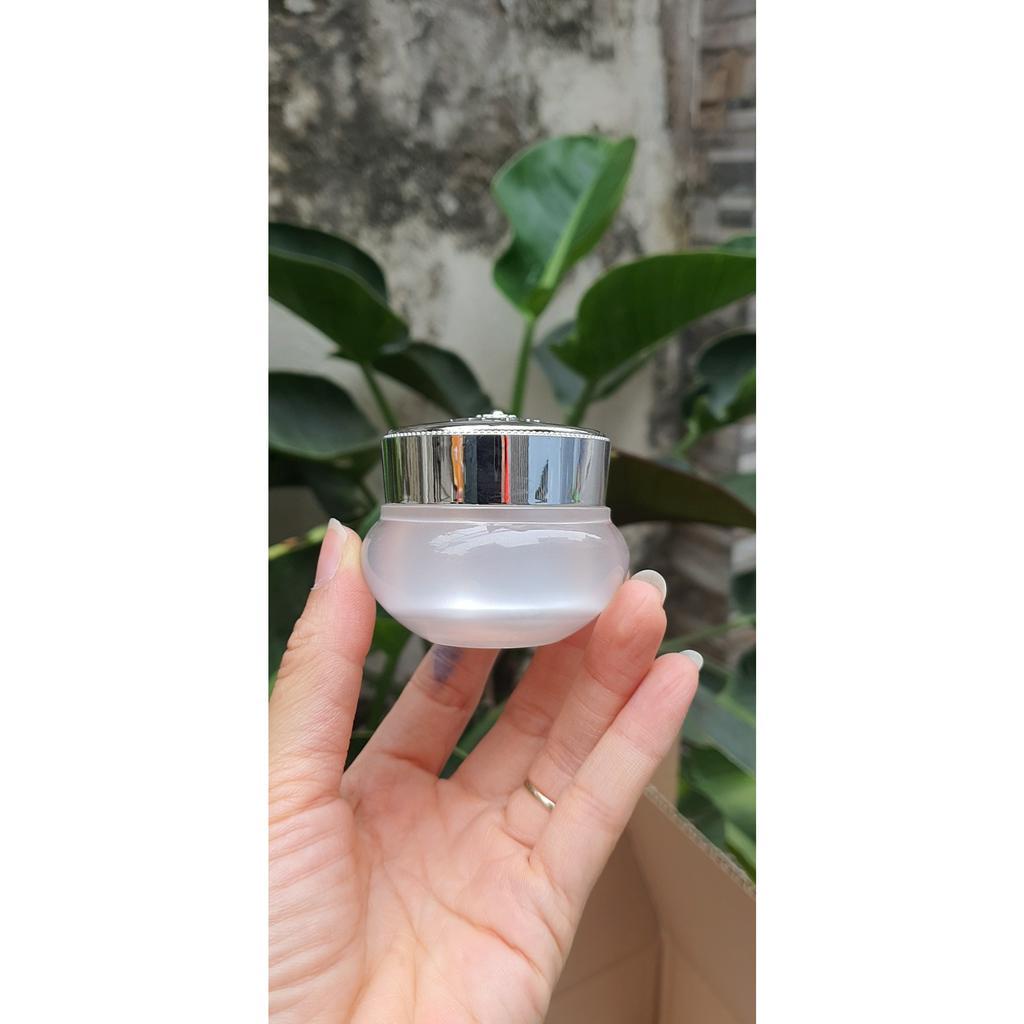 Hũ 25-30g Crylic cao cấp màu tròn Trắng sang chảnh