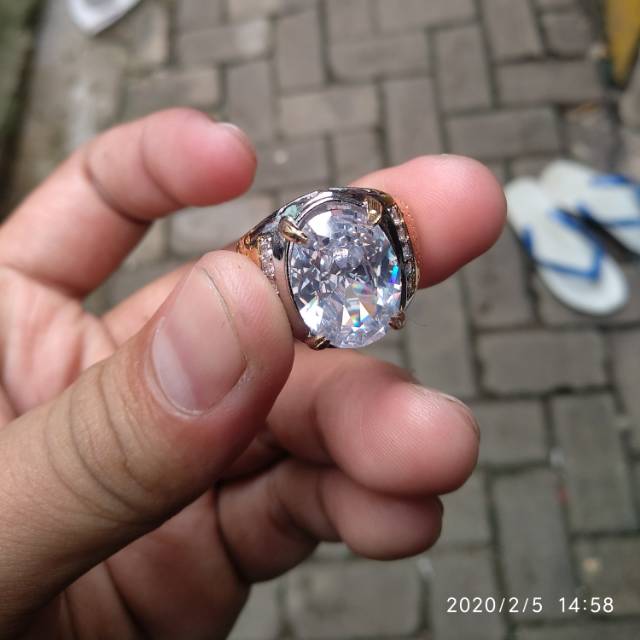 Nhẫn Đính Đá Zircon Trắng (z)