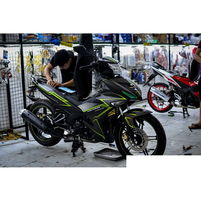 Tem trùm exciter 150 đen chỉ xanh lá, độ team trùm decal xe máy ex dán đời 2015-2020