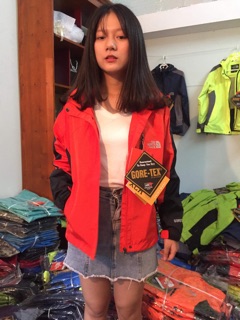 Áo khoác gió North face