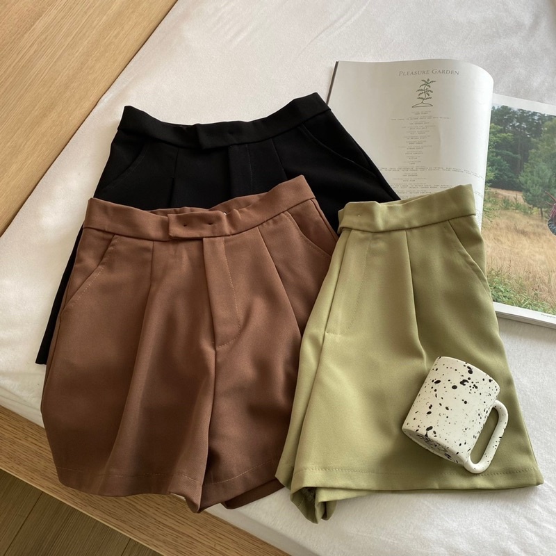 Quần short cài cúc lệch 795_Q0172