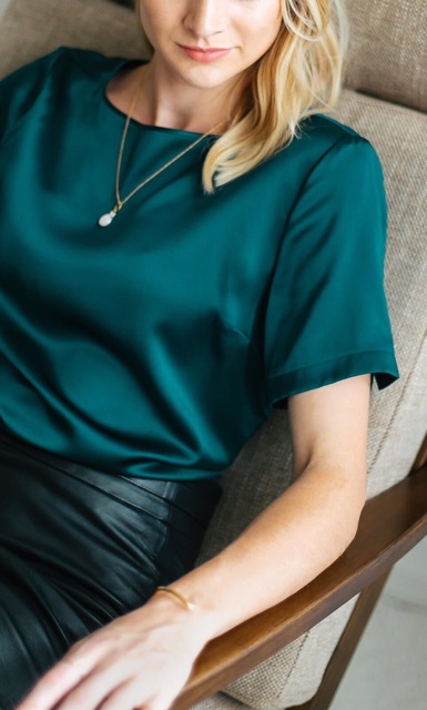 [Mã FASHIONT4WA2 giảm 10K đơn 50K] Áo lụa cổ tròn | BigBuy360 - bigbuy360.vn