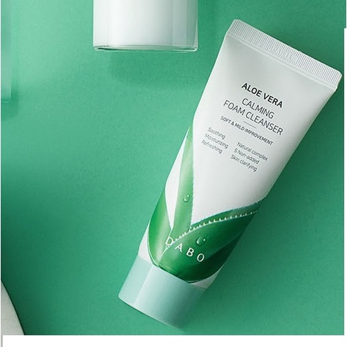 Kem Tẩy Da Chết Trắng Da, Xoá Nhờn Mụn Dành Cho Mặt Và Toàn Thân Tinh Chất Lô Hội Nha Đam ALOE DABO PELLING  Hàn 180ml