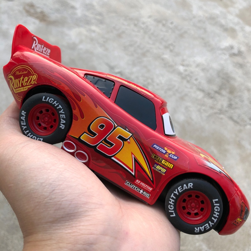 Xe Hơi RC Điều Khiển Từ Xa Lightning Mcqueen 95 Vui Nhộn Cho Bé