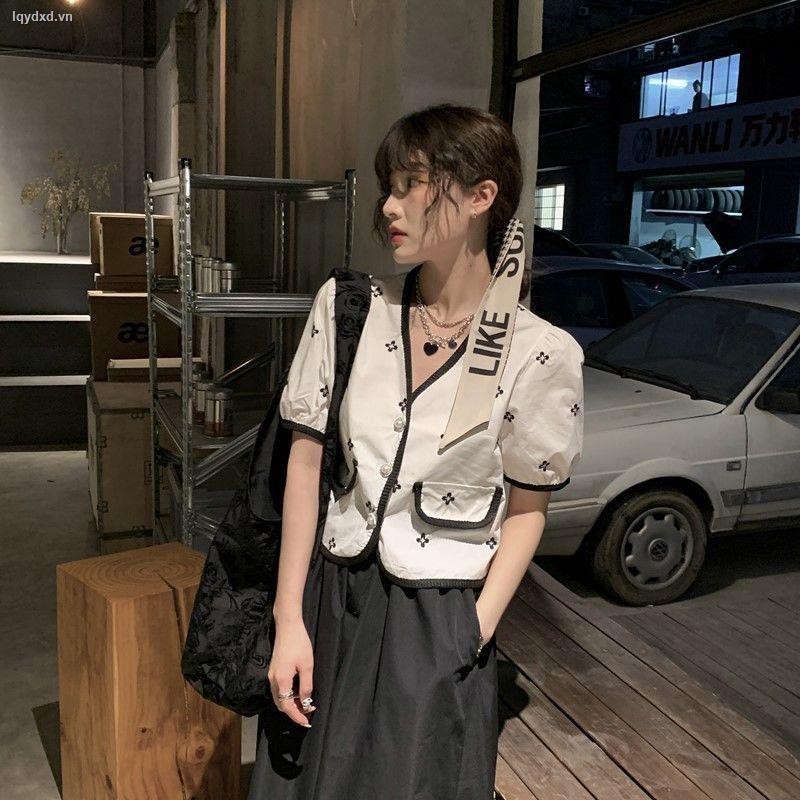 Set áo thun tay ngắn + chân váy lưng cao quyến rũ thời trang dành cho nữ