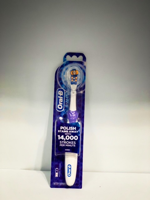 Bàn chải đánh răng cao cấp Oral-B của Mỹ( chạy pin)