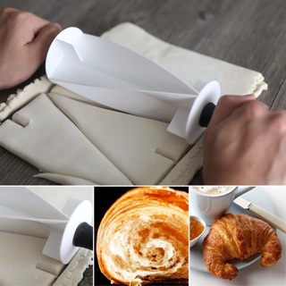 Dụng cụ cắt bánh sừng bò 1c