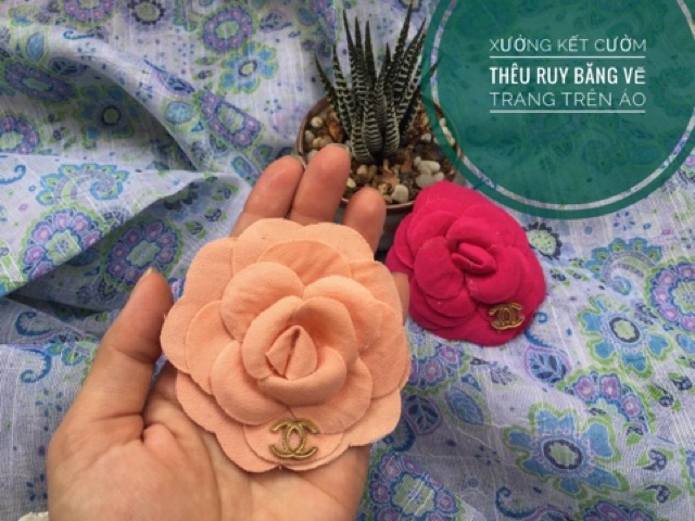 Hoa cài áo