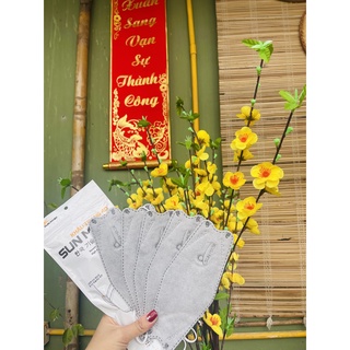 Thùng 300 chiếc khẩu trang cá kháng khuẩn 4d kf94 sunmask