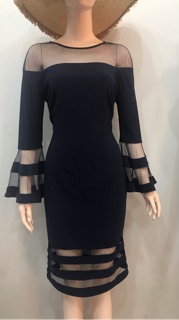 Đầm body tay loe phối lưới