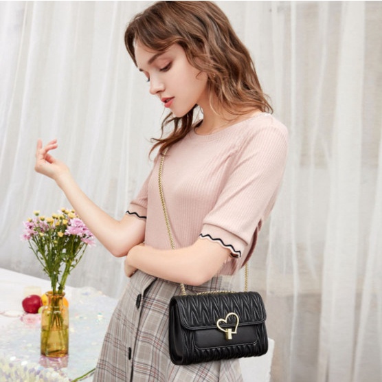 Túi Xách Nữ - Túi Đeo Chéo Khóa Trái Tim Phong Cách Trẻ Trung