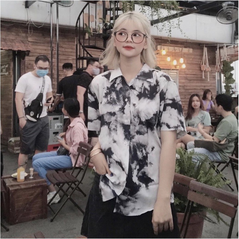 Áo Sơ Mi Hoạ Tiết Hoa Tay Ngắn Cổ Vest Thời Trang Unisex Vải Lụa Chéo | BigBuy360 - bigbuy360.vn