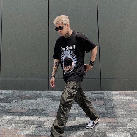 Áo Phông Nam Nữ , Áo thun Unisex MIKENCO Free spirit in hình cá mập 100%cotton co giãn 4c hót nhất 2022.