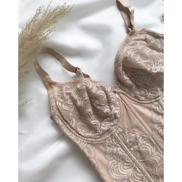 Áo corset màu nude 2hand