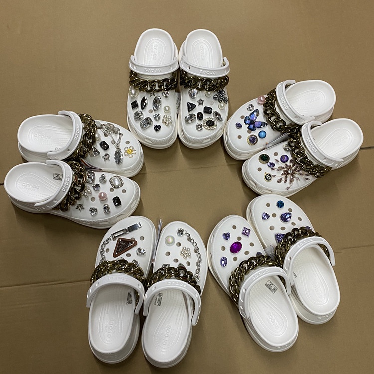 Nền tảng giày cao gót chuỗi thời trang mới của Crocs