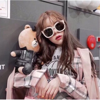 Kính râm hot girl 2018