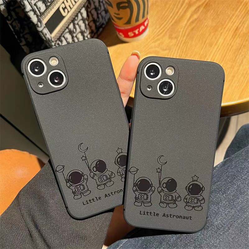 Ốp Iphone In Hình Phi Hành Gia 7,8Plus,x,xs,xsmax,11,11promax,12,12promax,13,13promax