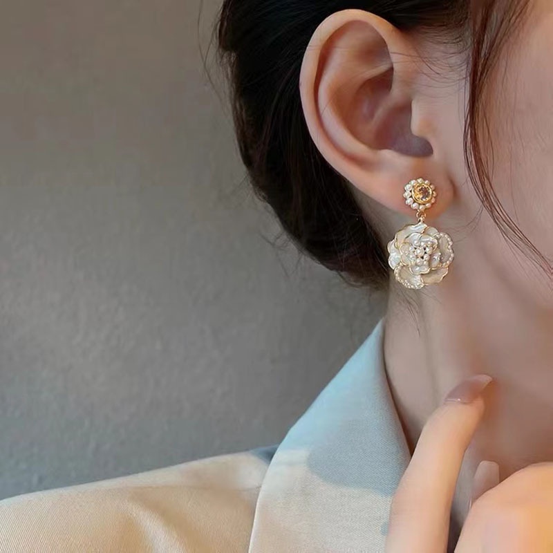 Bông Tai Mạ Bạc 925 Hình Hoa Trà Đính Ngọc Trai Phong Cách Hàn Quốc Cho Nữ