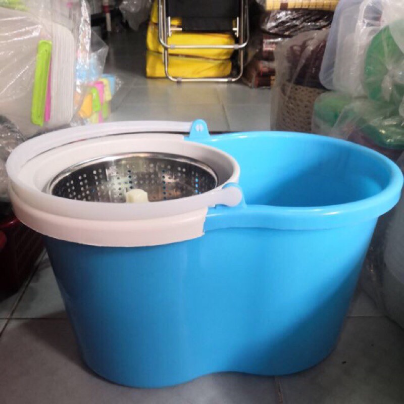 Thùng lau nhà tròn xoay